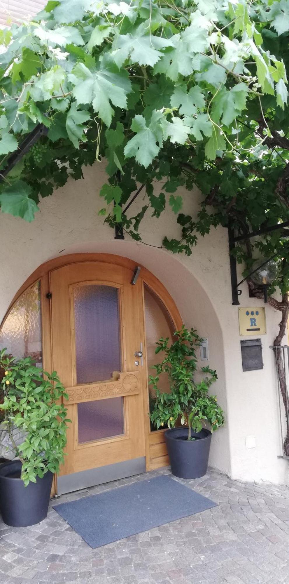 Ferienwohnungen St Hippolyt Mit Hallenbad Lagundo Zewnętrze zdjęcie