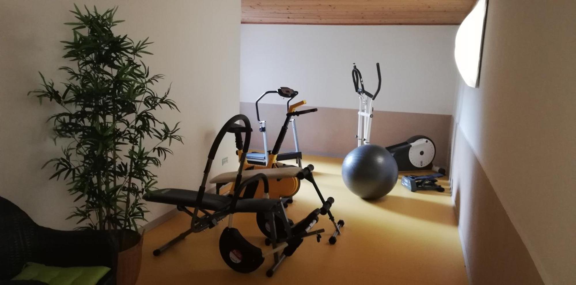 Ferienwohnungen St Hippolyt Mit Hallenbad Lagundo Zewnętrze zdjęcie
